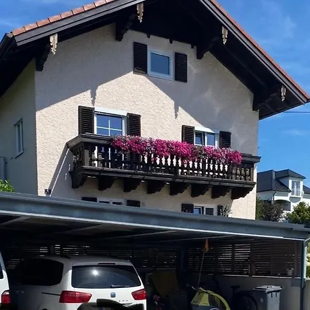 Isabella Henndorf am Wallersee